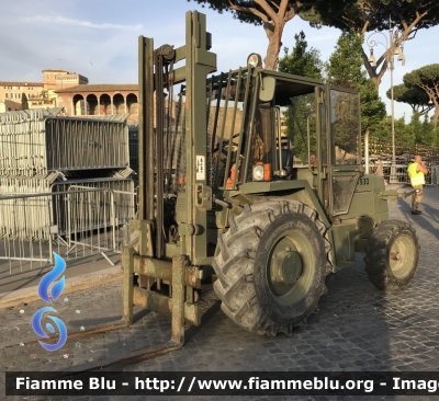 JCB 930
Esercito Italiano
EI 355871
Parole chiave: JCB 930  EI355871