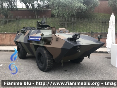 Fiat Oto-Melara 6614
Aeronautica Militare Italiana
Comando Aeroporto Centocelle
Gruppo Difesa
AM 20673
Parole chiave: Fiat  Oto-Melara_6614  AM20673  Roma_MotorShow2018