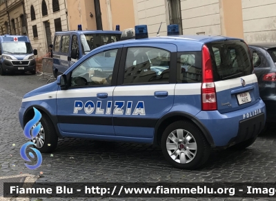 Fiat Nuova Panda 4x4 I serie
Polizia di Stato
POLIZIA H4616
Parole chiave: Fiat Nuova_Panda_4x4_Iserie POLIZIAH4616