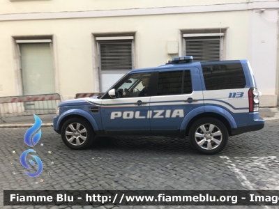 Land-Rover Discovery 4
Polizia di Stato
Squadra Volante
Unità Operativa di Primo Intervento
POLIZIA M2600

Parole chiave: Land-Rover Discovery_4 POLIZIAM2600