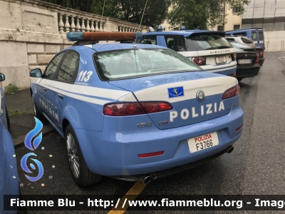 Alfa-Romeo 159 Q4
Polizia di Stato 
Polizia Stradale 
Nucleo Scorte Quirinale 
POLIZIA F3766

Parole chiave: Alfa-Romeo 159_Q4 POLIZIAF3766