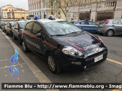 Fiat Punto VI serie
Carabinieri 
Reparto Carabinieri presso il Quirinale 
CC DQ 043
Parole chiave: Fiat Punto_VIserie CCDQ043