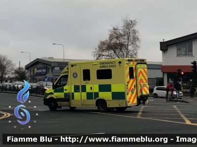 Mercedes-Benz Sprinter III serie
Èire - Ireland - Irlanda
National Ambulance Service
Parole chiave: Mercedes-Benz Sprinter_IIIserie