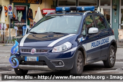 Fiat Sedici restyle
Polizia Locale
Auronzo di Cadore (BL)
Allestimento Carrozzeria Battiston
POLIZIA LOCALE YA 708 AL
Parole chiave: Fiat Sedici_restyle POLIZIALOCALEYA708AL