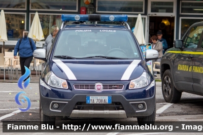 Fiat Sedici restyle
Polizia Locale
Auronzo di Cadore (BL)
Allestimento Carrozzeria Battiston
POLIZIA LOCALE YA 708 AL
Parole chiave: Fiat Sedici_restyle POLIZIALOCALEYA708AL