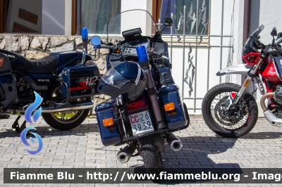 Moto Guzzi 850 T5
Carabinieri
Nucleo Operativo Radiomobile
CC 263939
Parole chiave: Moto-Guzzi 850_T5 CC263939