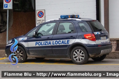 Fiat Sedici restyle
Polizia Locale
Auronzo di Cadore (BL)
Allestimento Carrozzeria Battiston
POLIZIA LOCALE YA 708 AL
Parole chiave: Fiat Sedici_restyle POLIZIALOCALEYA708AL