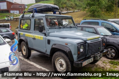 Land Rover Defender 90
Guardia di Finanza
Soccorso Alpino
GdiF 509 BC
Parole chiave: Land_Rover Defender_90 GdiF509BC