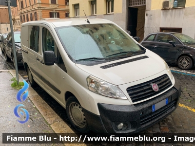 Fiat Scudo IV serie
Carabinieri
Comando Carabinieri Unità per la tutela Forestale, Ambientale e Agroalimentare
Servizio Cites
Trasporto Animali Vivi
Parole chiave: Fiat / Scudo_IVserie