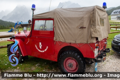 Fiat Campagnola I serie
Vigili del Fuoco
Unione Distrettuale Alta Val Pusteria
Corpo Volontario di Dobbiaco
Freiwillige Feuerwehr Toblach
VF 1NC BZ
Parole chiave: Fiat Campagnola_Iserie VF1NCBZ