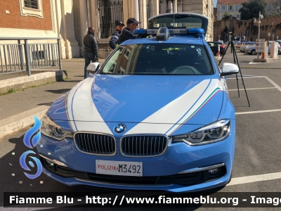 Bmw 318 Touring F31 III restyle
Polizia di Stato
Polizia Stradale in servizio sulla A24 "Strada dei Parchi"
Allestimento Focaccia
Decorazione Grafica Artlantis
POLIZIA M3492
Parole chiave: Bmw 318_Touring_F31_IIIrestyle POLIZIAM3492