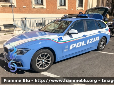 Bmw 318 Touring F31 III restyle
Polizia di Stato
Polizia Stradale in servizio sulla A24 "Strada dei Parchi"
Allestimento Focaccia
Decorazione Grafica Artlantis
POLIZIA M3492
Parole chiave: Bmw 318_Touring_F31_IIIrestyle POLIZIAM3492