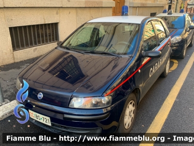 Fiat Punto II serie
Carabinieri
Comando Carabinieri Banca d'Italia
CC BS 721
Parole chiave: Fiat / / / Punto_IIserie / / / CCBS721