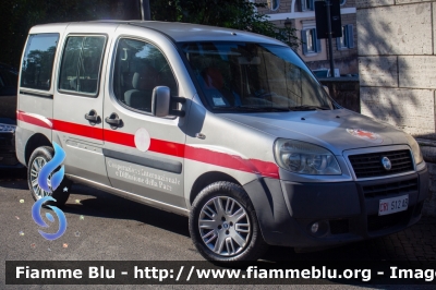 Fiat Doblò II serie
Croce Rossa Italiana
Cooperazione Internazionale e diffusione della pace
CRI 512 AB
Parole chiave: Fiat Doblò_IIserie CRI512AB