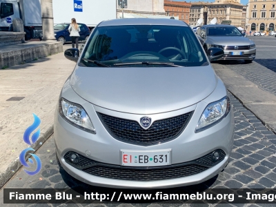 Lancia Ypsilon Hybrid III serie restyle
Esercito Italiano
EI EB 631
Parole chiave: Lancia / Ypsilon_Hybrid_IIIserie_restyle EIEB631