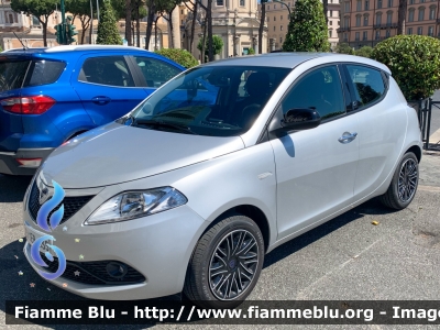 Lancia Ypsilon Hybrid III serie restyle
Esercito Italiano
EI EB 635
Parole chiave: Lancia / Ypsilon_Hybrid_IIIserie_restyle EIEB635