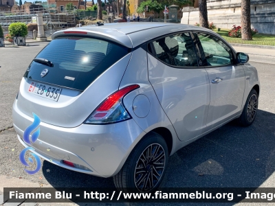 Lancia Ypsilon Hybrid III serie restyle
Esercito Italiano
EI EB 635
Parole chiave: Lancia / Ypsilon_Hybrid_IIIserie_restyle EIEB635