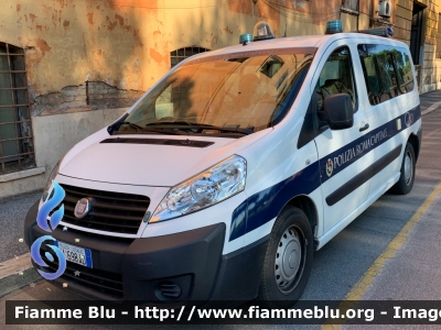 Fiat Scudo IV serie
Polizia Roma Capitale
POLIZIA LOCALE YA 689 AD
Parole chiave: Fiat / Scudo_IVserie / POLIZIALOCALEYA689AD