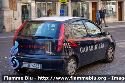 Fiat Punto II serie
Carabinieri
Nucleo Banca d'Italia
CC BT 443
Parole chiave: Fiat Punto_IIserie CCBT443