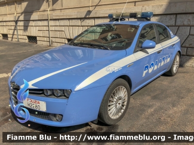 Alfa Romeo 159
Polizia di Stato
Squadra Volante 
POLIZIA H2280
Parole chiave: Alfa-Romeo 159 POLIZIAH2280