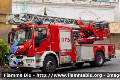 Iveco EuroCargo 180E32 IV serie
Vigili del Fuoco
Comando Provinciale di Roma
AutoScala M39L da 39 metri allestimento Magirus
VF 27915
Parole chiave: Iveco EuroCargo_180E32_IVserie VF27915