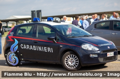 Fiat Punto VI serie
Carabinieri
Polizia Militare presso Aeronautica Militare
Pratica di Mare
AM CR 416
Parole chiave: Fiat Punto_VIserie AMCR416