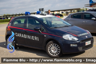 Fiat Punto VI serie
Carabinieri
Polizia Militare presso Aeronautica Militare
Pratica di Mare
AM CR 416
Parole chiave: Fiat Punto_VIserie AMCR416