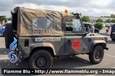 Land Rover Defender 90
Aeronautica Militare Italiana
Sicurezza Volo
Comando Aeroporto di Pratica di Mare
AM AI 214
Parole chiave: Land-Rover Defender_90 AMAI214