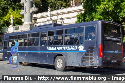 Iveco Cacciamali 397.12 EuroRider
Polizia Penitenziaria
POLIZIA PENITENZIARIA 469 AD
Parole chiave: Iveco / Cacciamali_397.12_EuroRider / POLIZIAPENITENZIARIA469AD