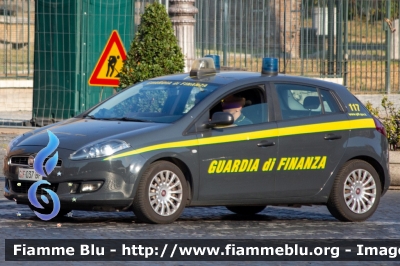 Fiat Nuova Bravo
Guardia di Finanza
GdiF 037 BF
Parole chiave: Fiat Nuova_Bravo GdiF037BF