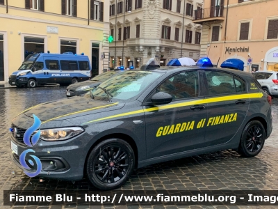 Fiat Nuova Tipo
Guardia di Finanza
Allestimento NCT Nuova Carrozzeria Torinese
Decorazione Grafica Artlantis
GdiF 942 BP

Parole chiave: Fiat Nuova_Tipo GdiF942BP