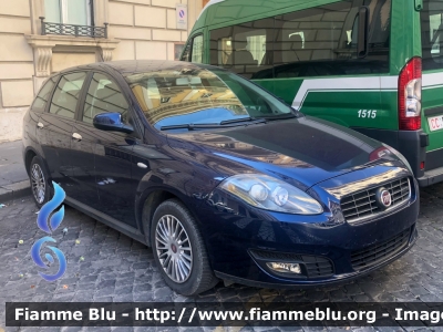 Fiat Nuova Croma II serie
Carabinieri
Comando Carabinieri Unità per la tutela Forestale, Ambientale e Agroalimentare
Parole chiave: Fiat Nuova_Croma_IIserie