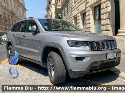 Jeep Grand Cherokee
Dipartimento della Protezione Civile
DPC A0023
Parole chiave: Jeep Grand_Cherokee DPCA0023