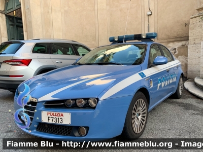 Alfa Romeo 159
Polizia di Stato
Polizia Stradale
POLIZIA F7313
Parole chiave: Alfa-Romeo 159 POLIZIAF7313