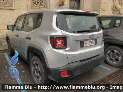 Jeep Renegade
Vigili del Fuoco
Comando Provinciale di Roma
SCA Scuole Centrali Antincendio
VF 27897
Parole chiave: Jeep Renegade VF27897