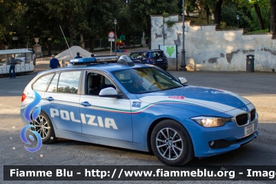 Bmw 318 Touring F31 restyle
Polizia di Stato
Polizia Stradale
Allestimento Marazzi
Decorazione grafica Artlantis
POLIZIA M0306
1000 miglia 2019
Parole chiave: Bmw 318_Touring_F31_restyle POLIZIAM0306 1000_miglia_2019