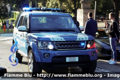 Land Rover Discovery 4 
Polizia di Stato
Squadra Volante
Unità Operativa di Primo Intervento 
POLIZIA M2600
Parole chiave: Land-Rover Discovery_4 POLIZIAM2600