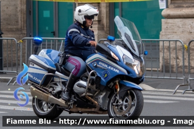 BMW R1200RT II serie
Polizia di Stato
Polizia Stradale
POLIZIA G2912
Parole chiave: BMW / / / R1200RT_IIserie / / / POLIZIAG2912