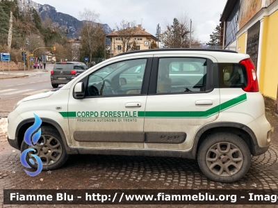 Fiat Nuova Panda 4x4 II serie
Corpo Forestale Provincia di Trento
Stazione di Cavalese (TN)
CF N13 TN
Parole chiave: Fiat Nuova_Panda_4x4_IIserie CFN13TN