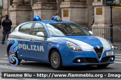 Alfa Romeo Nuova Giulietta restyle
Polizia di Stato
Polizia Stradale
Allestimento NCT Nuova Carrozzeria Torinese
Decorazione Grafica Artlantis
POLIZIA M2817
Parole chiave: Alfa-Romeo / / / Nuova_Giulietta_restyle / / / POLIZIAM2817