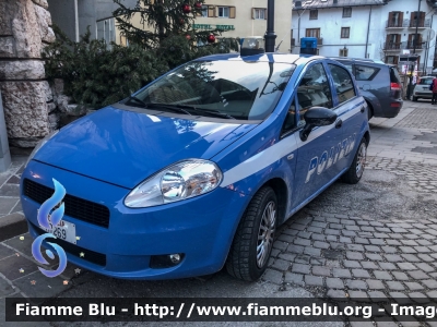 Fiat Grande Punto
Polizia di Stato
POLIZIA H7269

Parole chiave: Fiat Grande_Punto PoliziaF7054