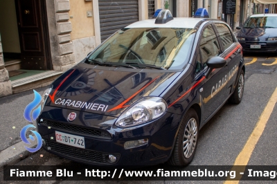 Fiat Punto VI serie
Carabinieri
Comando Carabinieri Banca d'Italia
CC DT 742
Parole chiave: Fiat Punto_VIserie CCDT742