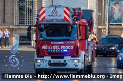 Iveco EuroCargo 180E32 III serie
Vigili del Fuoco
Comando Provinciale di Roma
Distaccamento Cittadino Nomentano
AutoScala M32L da 32 metri allestimento Magirus
VF 27496
Parole chiave: Iveco EuroCargo_180E32_IIIserie VF27496