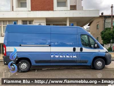 Fiat Ducato X250
Polizia di Stato
POLIZIA H1282
Parole chiave: Fiat Ducato_X250 PoliziaH1282