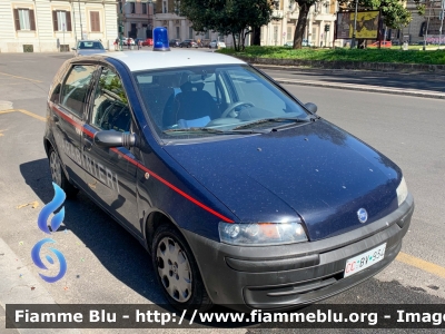 Fiat Punto II serie
Carabinieri
Comando Carabinieri Banca d'Italia
CC BV 934
Parole chiave: Fiat / Punto_IIserie / CCBV934