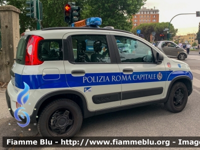 Fiat Nuova Panda 4x4 II serie
Polizia Roma Capitale
Nucleo Radiomobile
Allestimento Elevox
Parole chiave: Fiat Nuova_Panda_4x4_IIserie