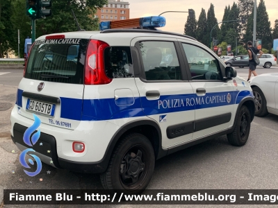 Fiat Nuova Panda 4x4 II serie
Polizia Roma Capitale
Nucleo Radiomobile
Allestimento Elevox
Parole chiave: Fiat Nuova_Panda_4x4_IIserie