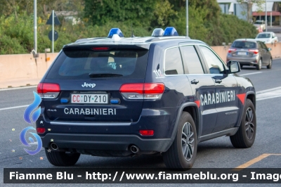 Jeep Grand Cherokee
Carabinieri
Aliquote di Primo Intervento
Allestimento Repetti
Decorazione Grafica Artlantis
CC DY 210
Parole chiave: Jeep Grand_Cherokee CCDY210