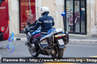 BMW R1200RT II serie
Polizia di Stato
Polizia Stradale
POLIZIA G2887
Parole chiave: BMW / / / / / / / R1200RT_IIserie / / / / / / / POLIZIAG2887