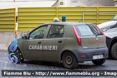 Fiat Punto III serie
Carabinieri
Polizia Militare presso l'Esercito Italiano
EI CG 905
Parole chiave: Fiat / Punto_IIIserie / EICG905